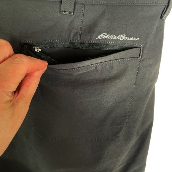 Eddie Bauer Shorts Men's 38 Nylon Grey Stretch Hiking Performance Zip Pockets - Picture 5 of 9